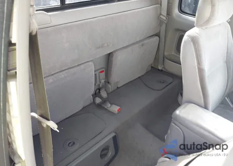 2004 Toyota Tacoma z USA, uszkodzony, nr VIN 5TEVL52N94Z406996